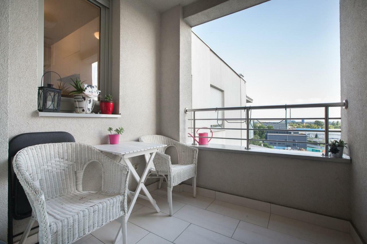 Cozy & Modern Studio With Balcony Zagreb Eksteriør billede