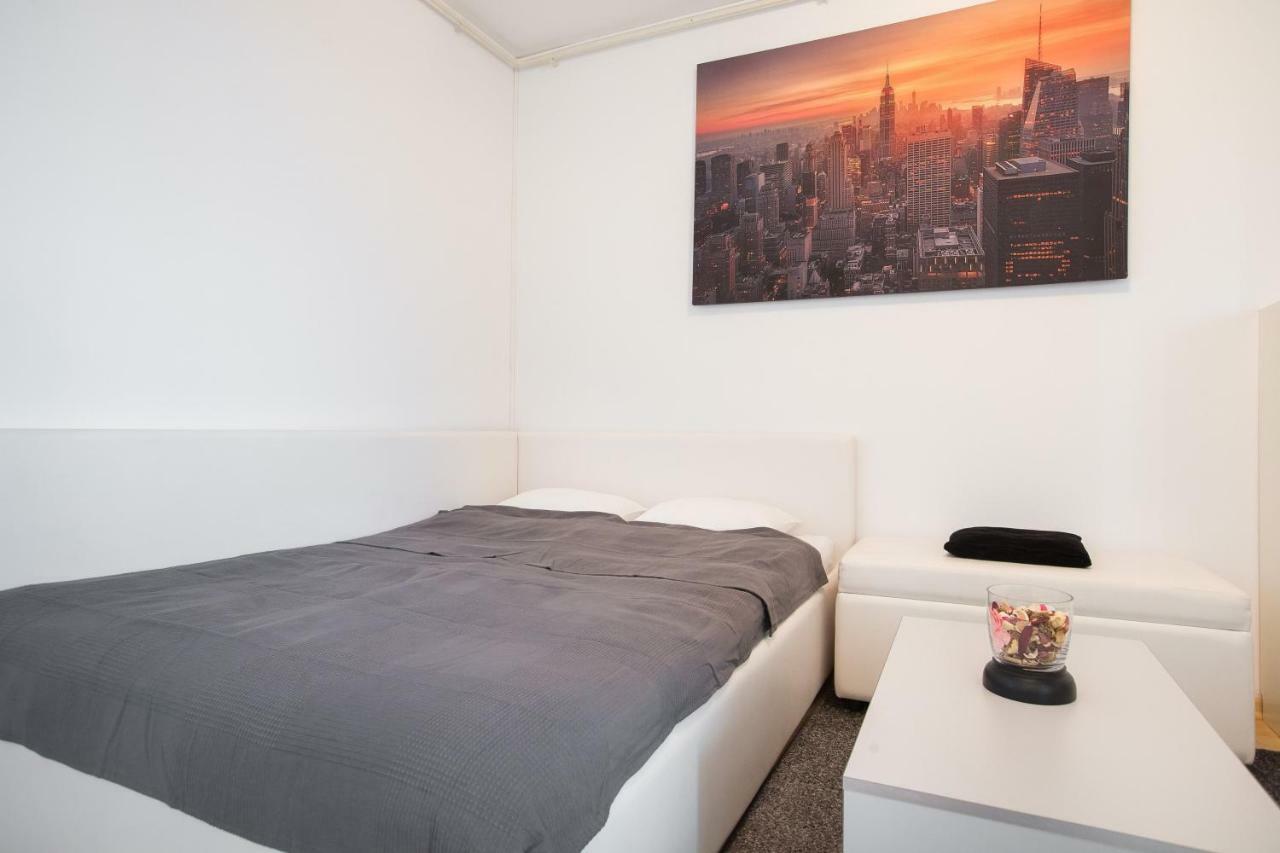 Cozy & Modern Studio With Balcony Zagreb Eksteriør billede