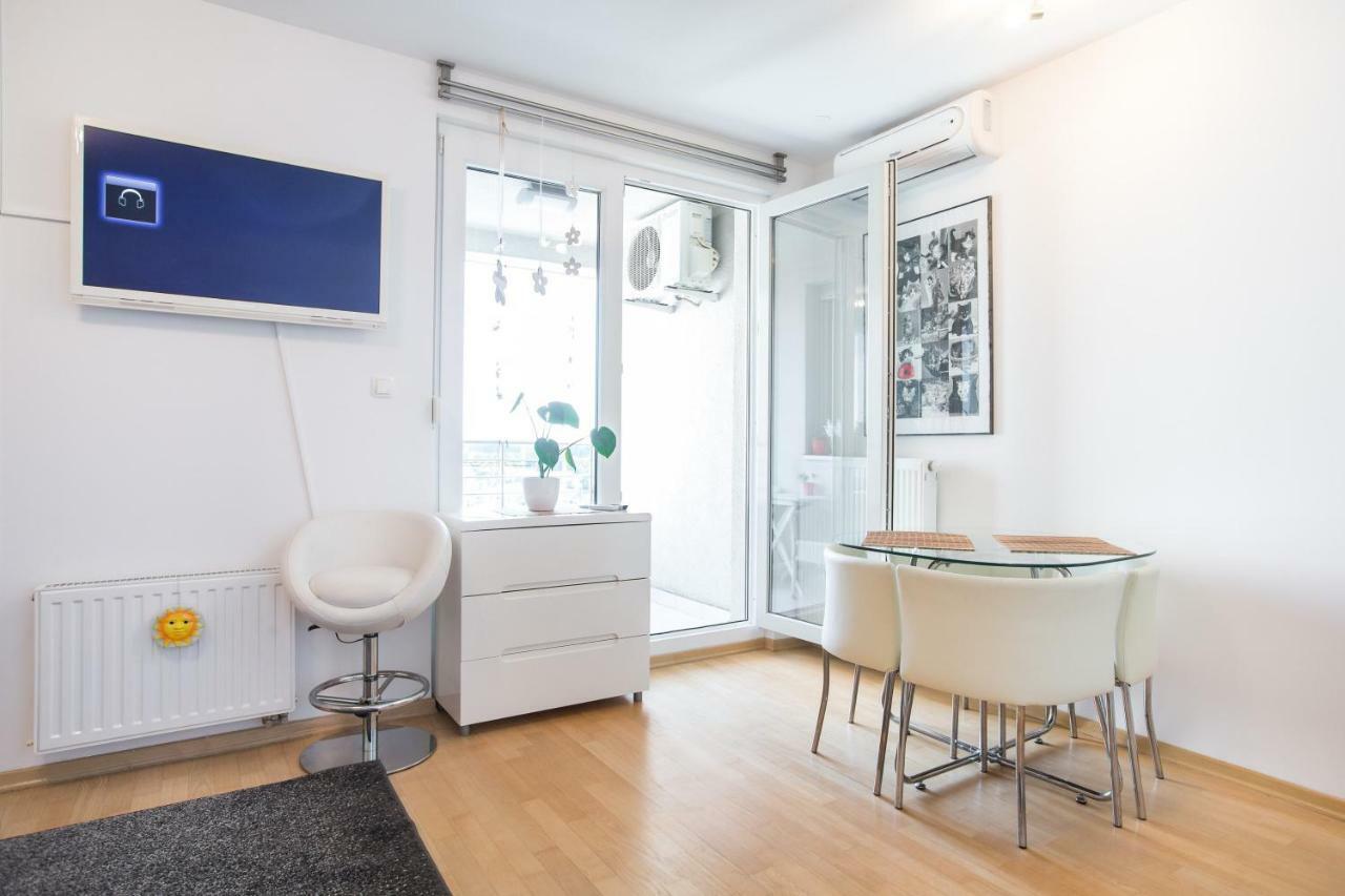 Cozy & Modern Studio With Balcony Zagreb Eksteriør billede